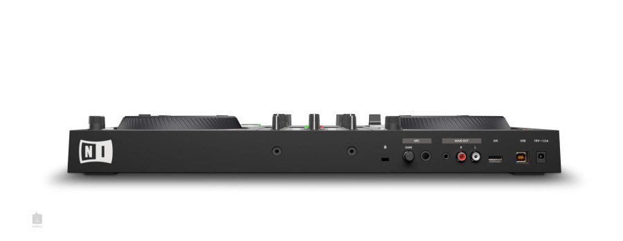 native-instruments-traktor-kontrol-s2-mk3 (2).jpg